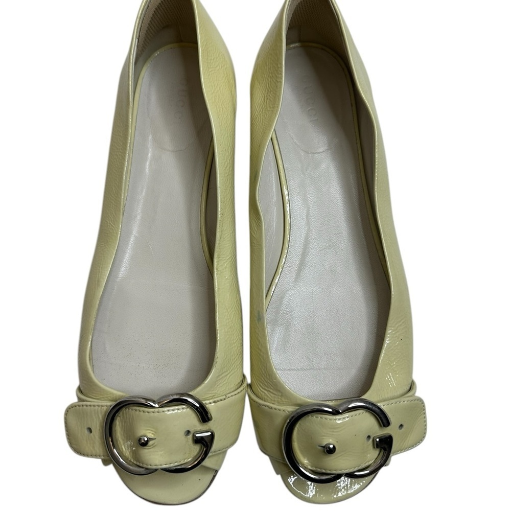 Gucci Women's Cream Leather Pumps - Picture 9 of 16